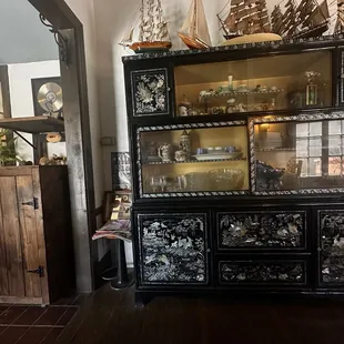 Comforting environment with beautiful decor.