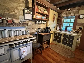 Oak Noggin Bed & Breakfast