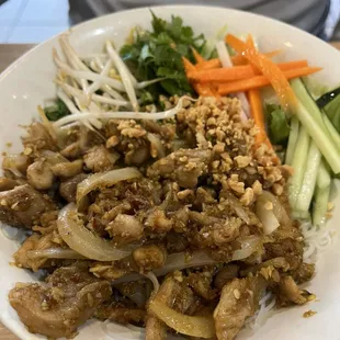 Chicken vermicelli bowl