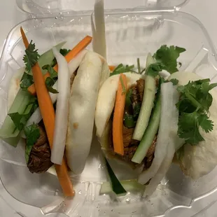 Brisket Bao Buns (2 pcs)