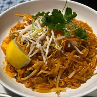 Chicken pad thai