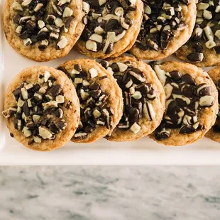 Mouthwatering Mint &amp; Chocolate Cookies