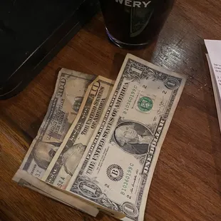 Wearing my glasses next time that I go out.. cannot believe they paid out a fake 100, and I managed to take a pic and not notice ‍
