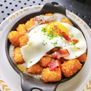 Loaded tator tots.