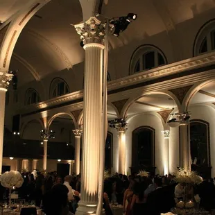 Uplighting Gold &amp; White