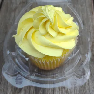 Lemon cupcake