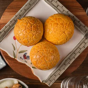 Cheesy Pineapple Bun