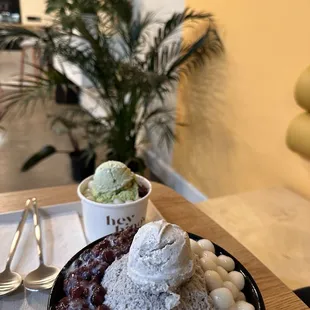 Black Sesame bingsoo and machat bingsoo