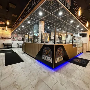 Ordering counter / coffee bar