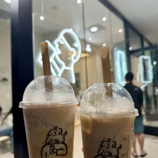Mango Grapefruit Boom (left) &amp; Brown sugar milk tea (right)