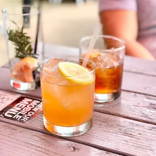 drink, oysters and mussels