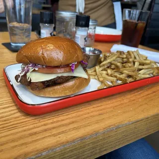 CRISPY CAMPFIRE CHICKEN SANDWICH