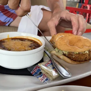 Chicken sandwich &amp; chili