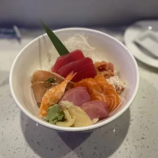 Small chirashi bowl