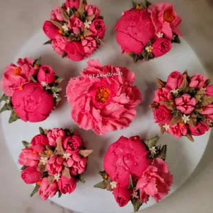 7-cupcake deluxe bouquet