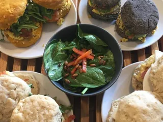 Breads on Oak Cafe & Bakery