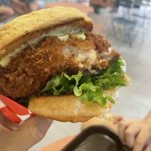 Shrimp sandwich hamburger