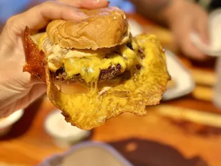 Pit Stop Hawaii Food Truck