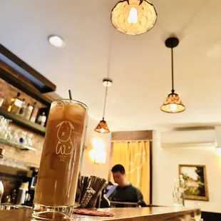 Super cute highball glass and rustic-chic interior design
