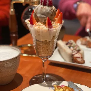 Dessert!