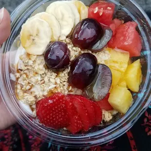 Medium bowl with lychee and strawberry guava