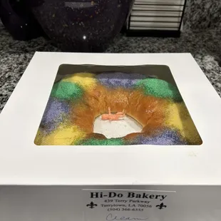 Hi-Do&apos;s cream cheese king cake