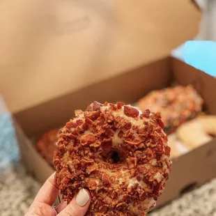 Hi-Five Doughnuts