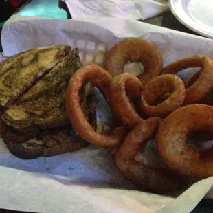 Patty Melt with Onion rings