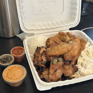 Garlic fried chicken, bbq chicken, rice and mac
