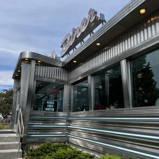 the exterior of a diner