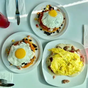 Notorious P.I.G ($13.5) &amp; Biscuits and Gravy ($13)