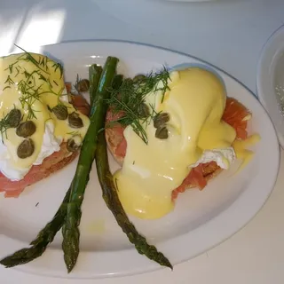 Lox & Dam Benedict