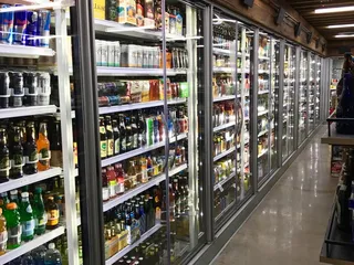 Naples Wine and Spirits