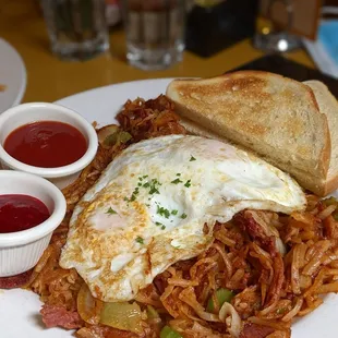 Hash It Out (corned beef, hash browns, celery, eggs, toast)