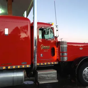 Gettin' a rig in and out is no sweat at Hi-Test Elbert.