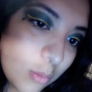 Dominique H.