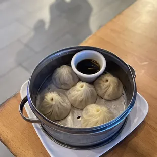 ig: @whatsviveating  |  soup dumplings