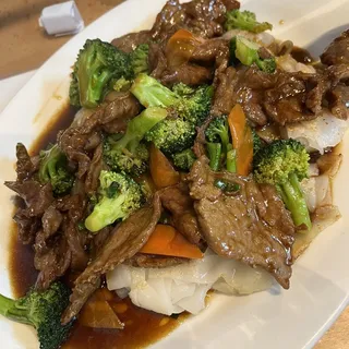 Beef Broccoli Flat Noodles