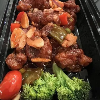 GENERAL TSO CHICKEN