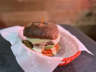 Pearl's Deluxe Burgers