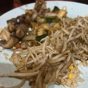 ramen and noodles, food