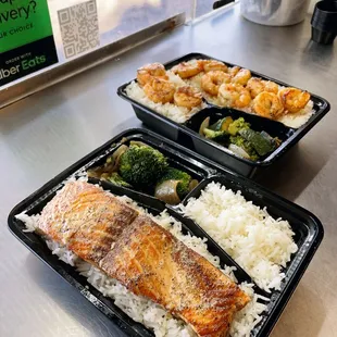 White rice entree&apos;s featuring salmon and shrimp