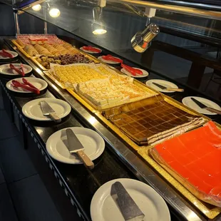 sushi and sashimi, interior