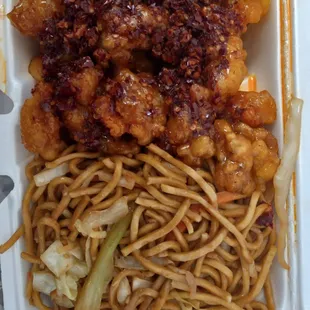 General Two&apos;s combination with lo mein.