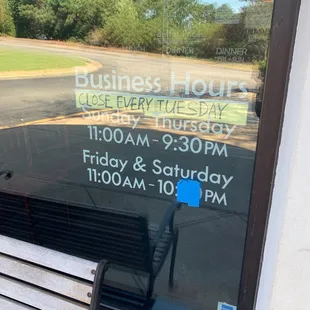 Due to labor shortage, this restaurant updated new business time. So, they close every Tuesday.