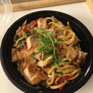 Chicken Lo Mein