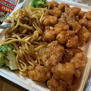Seasam SE6. Sesame Chicken with noodles substitution