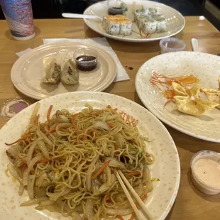 Sushi, crab Rangoon