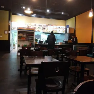 It&apos;s a decent, relatively clean, fast food/hole in the wall.