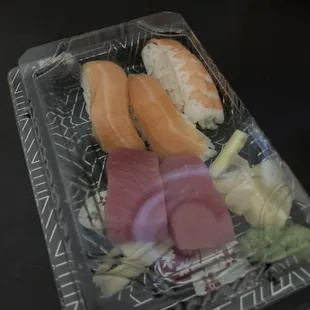 sushi and sashimi, sushi, sashimi, food